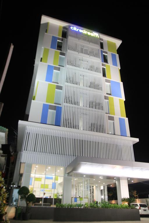 Hotel Citradream Чиребон Экстерьер фото
