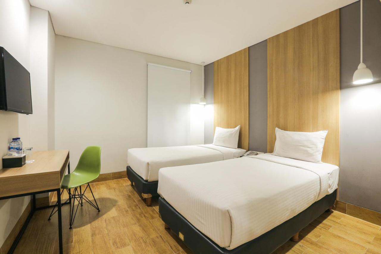 Hotel Citradream Чиребон Экстерьер фото